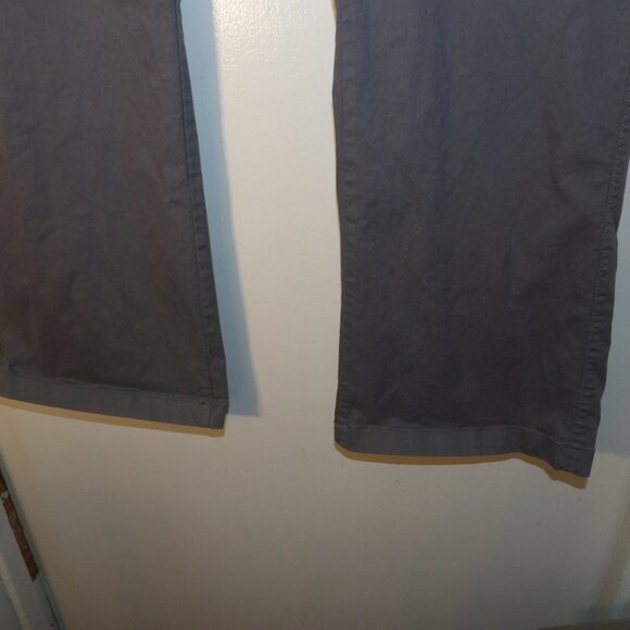 Old Navy Gray Boot Cut Secret Slim Pockets Pants Sz 26 Plus Short - Picture 3 of 7